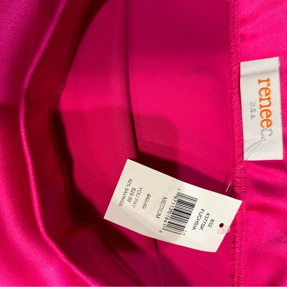 Renee C Satin Mini Skirt in Pink. Never Worn. Tags on. - Picture 4 of 6